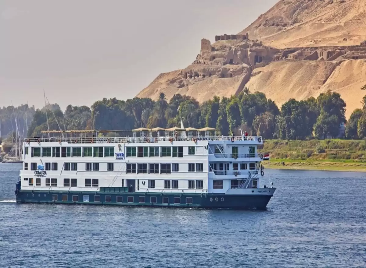 4 nights / 5 days at sunrise mahrosa cruise from luxor to aswan